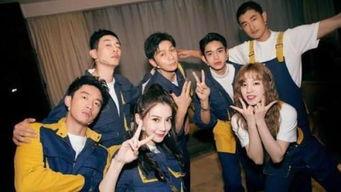 跑男照片合照的,兄弟情深瞬间定格